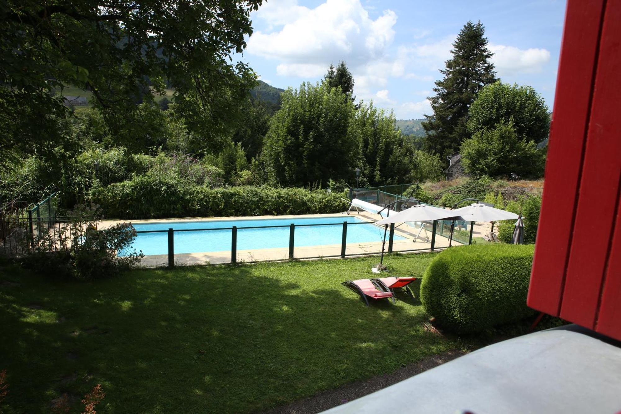 Auberge De L'Aspre Fontanges Esterno foto
