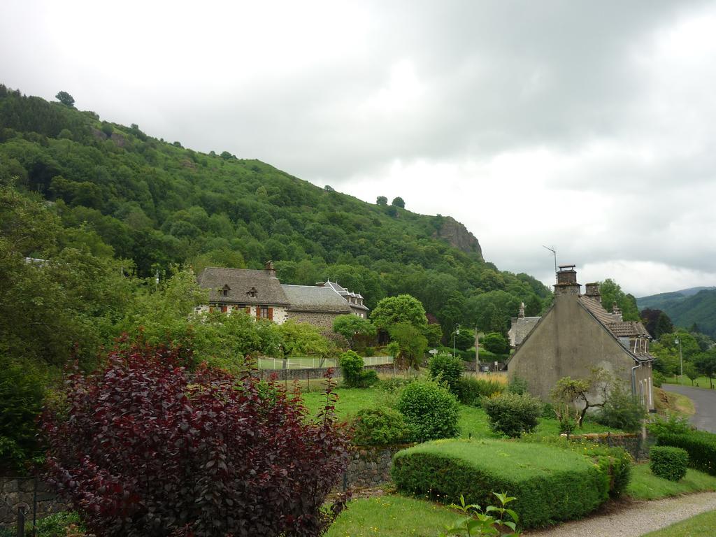 Auberge De L'Aspre Fontanges Esterno foto